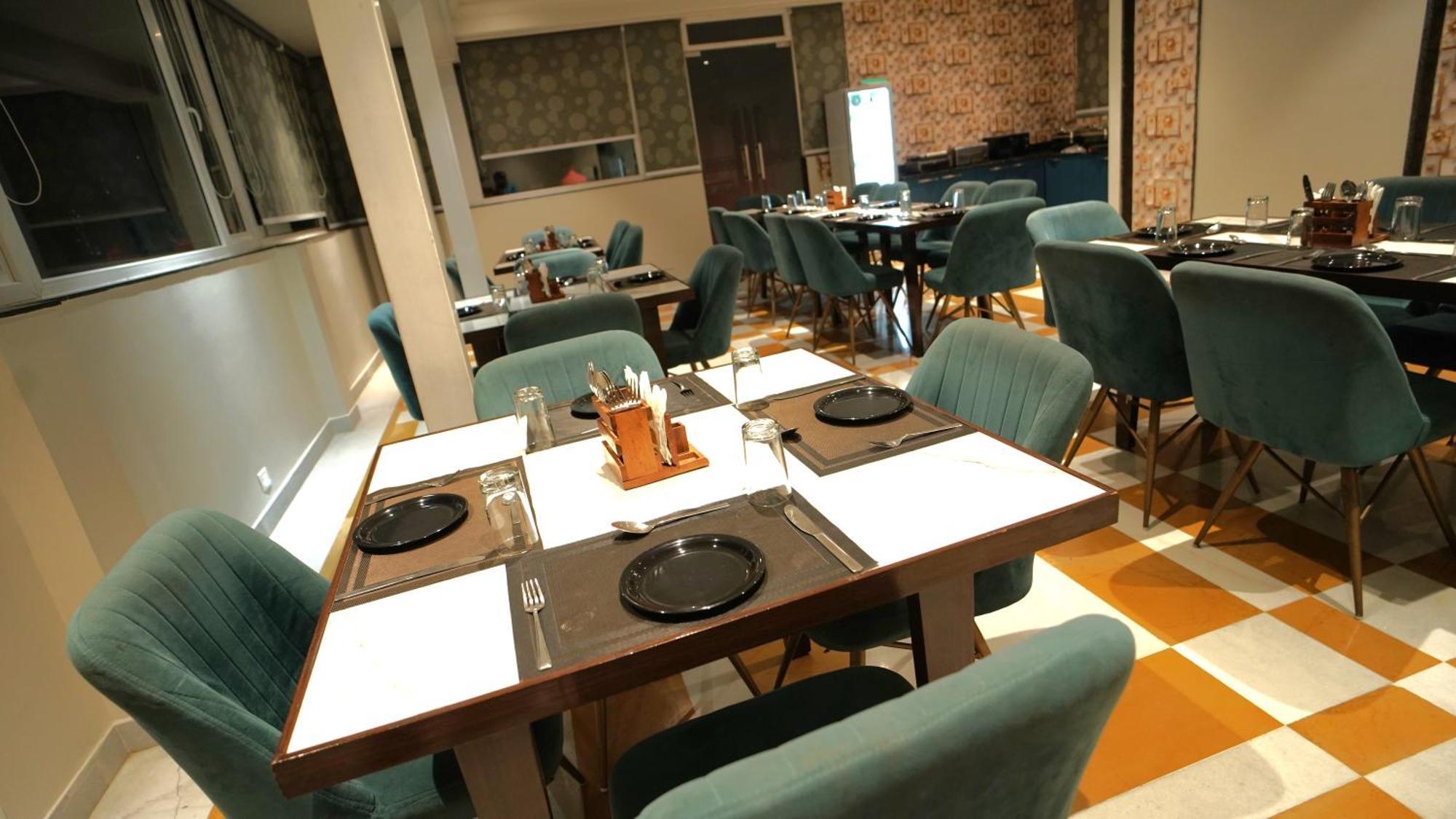 Shrigo Rudura Palace Hotel 3*