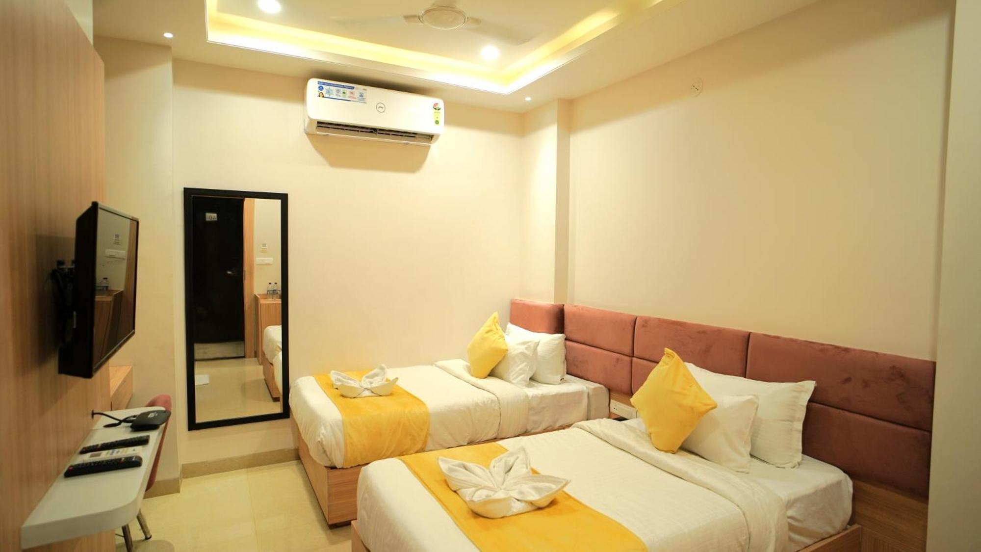 Shrigo Rudura Palace Hotel 3*