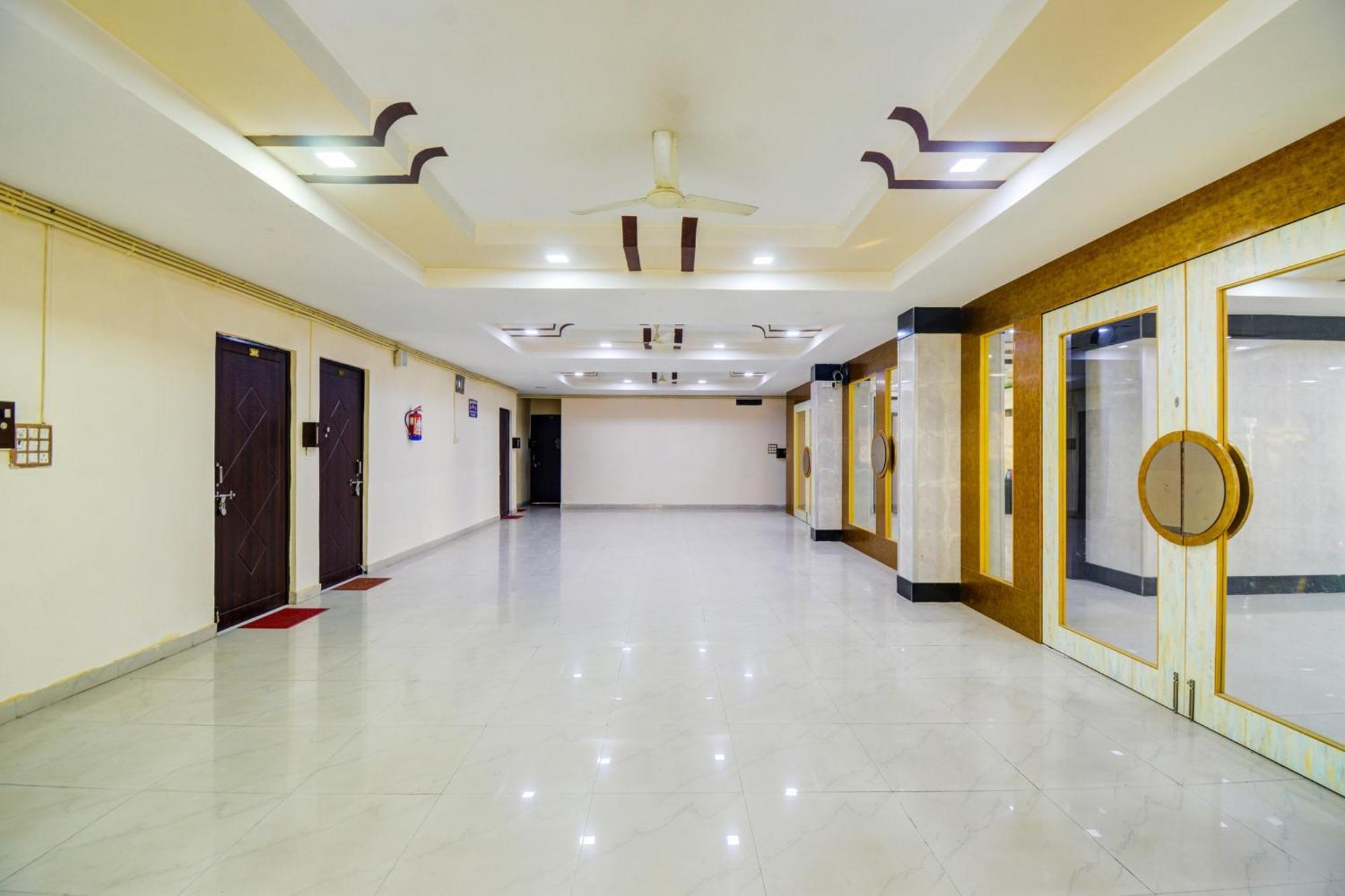 O Mahaveer Tower 3*
