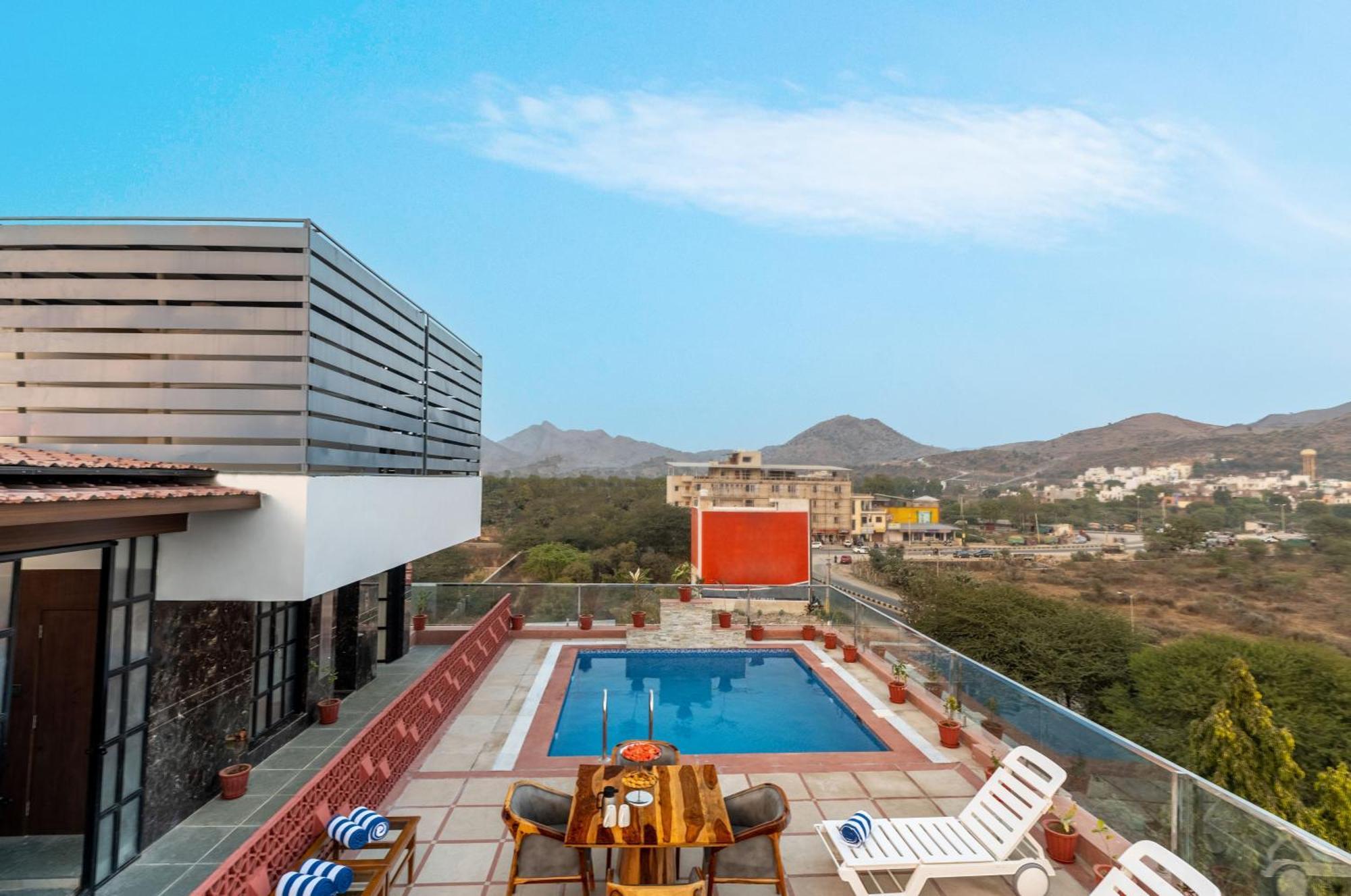 Redolence Aravali Tree Hotel