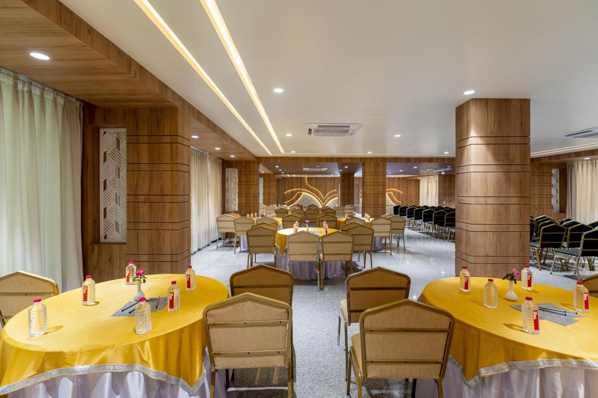 Redolence Aravali Tree Hotel 4*