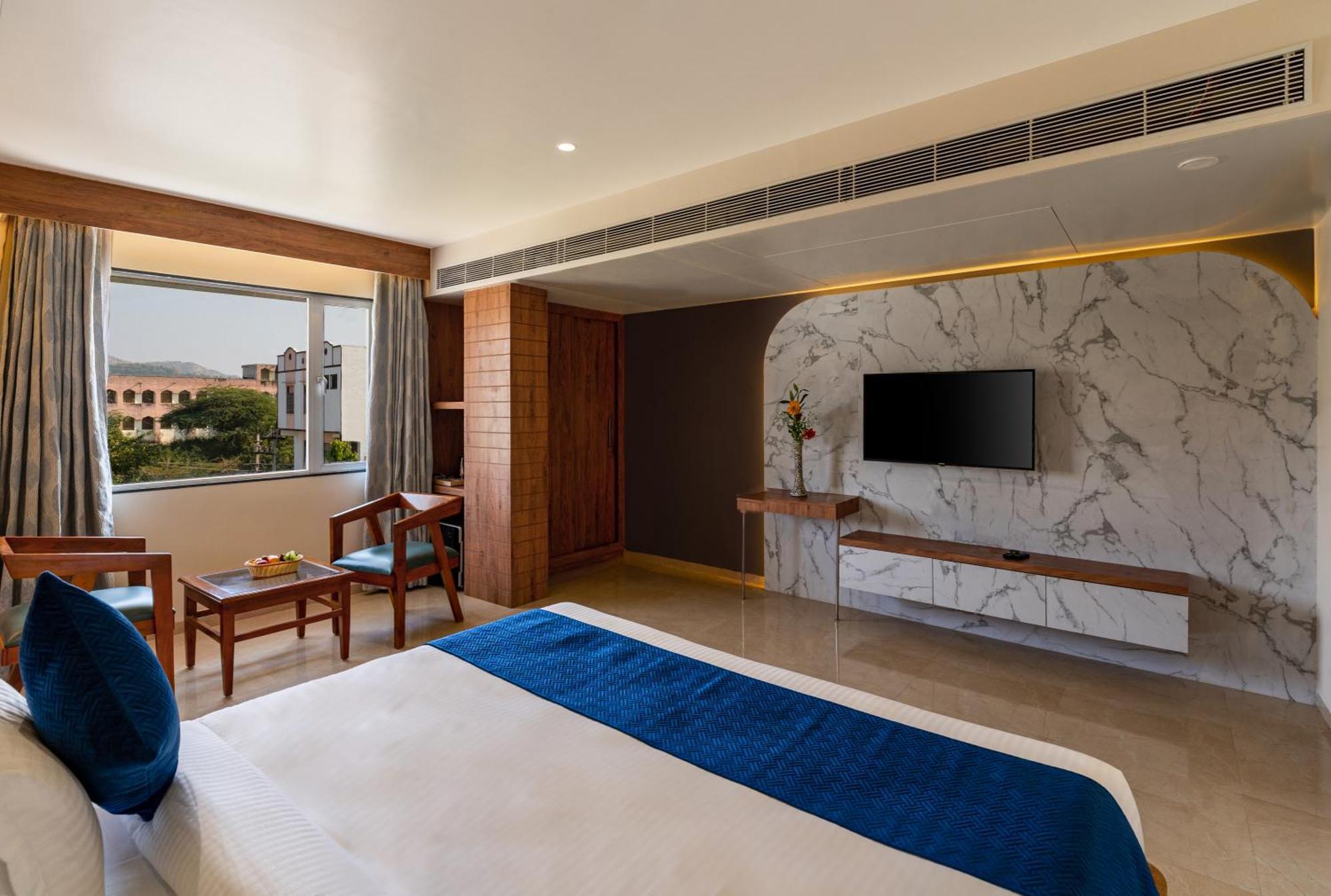 Hotel Redolence Aravali Tree 4*