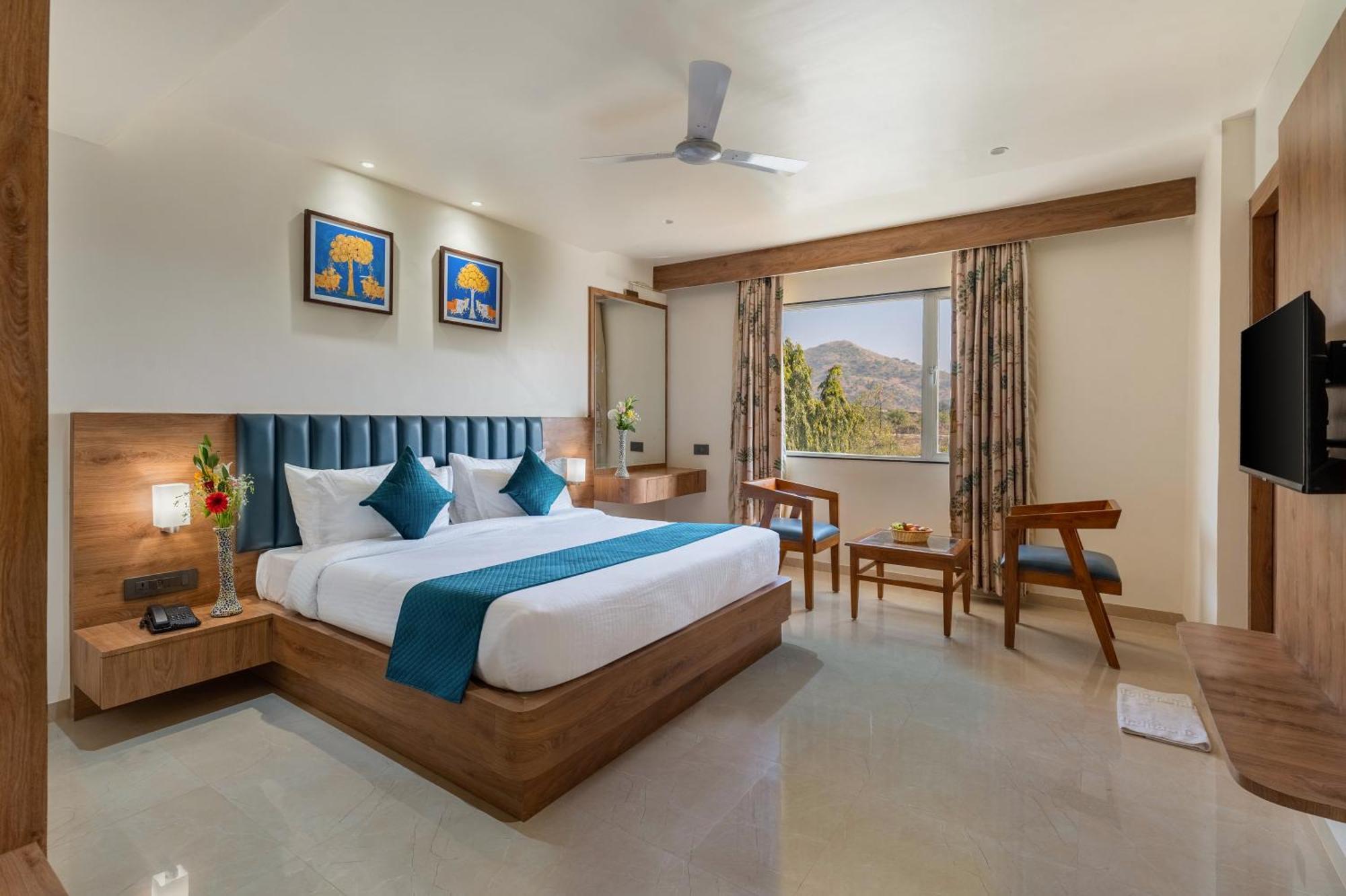 Hotel Redolence Aravali Tree Udaipur