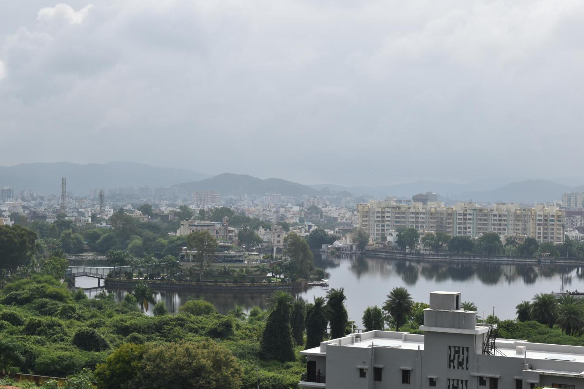 Casa Romana-spacious With Scenic Views Udaipur