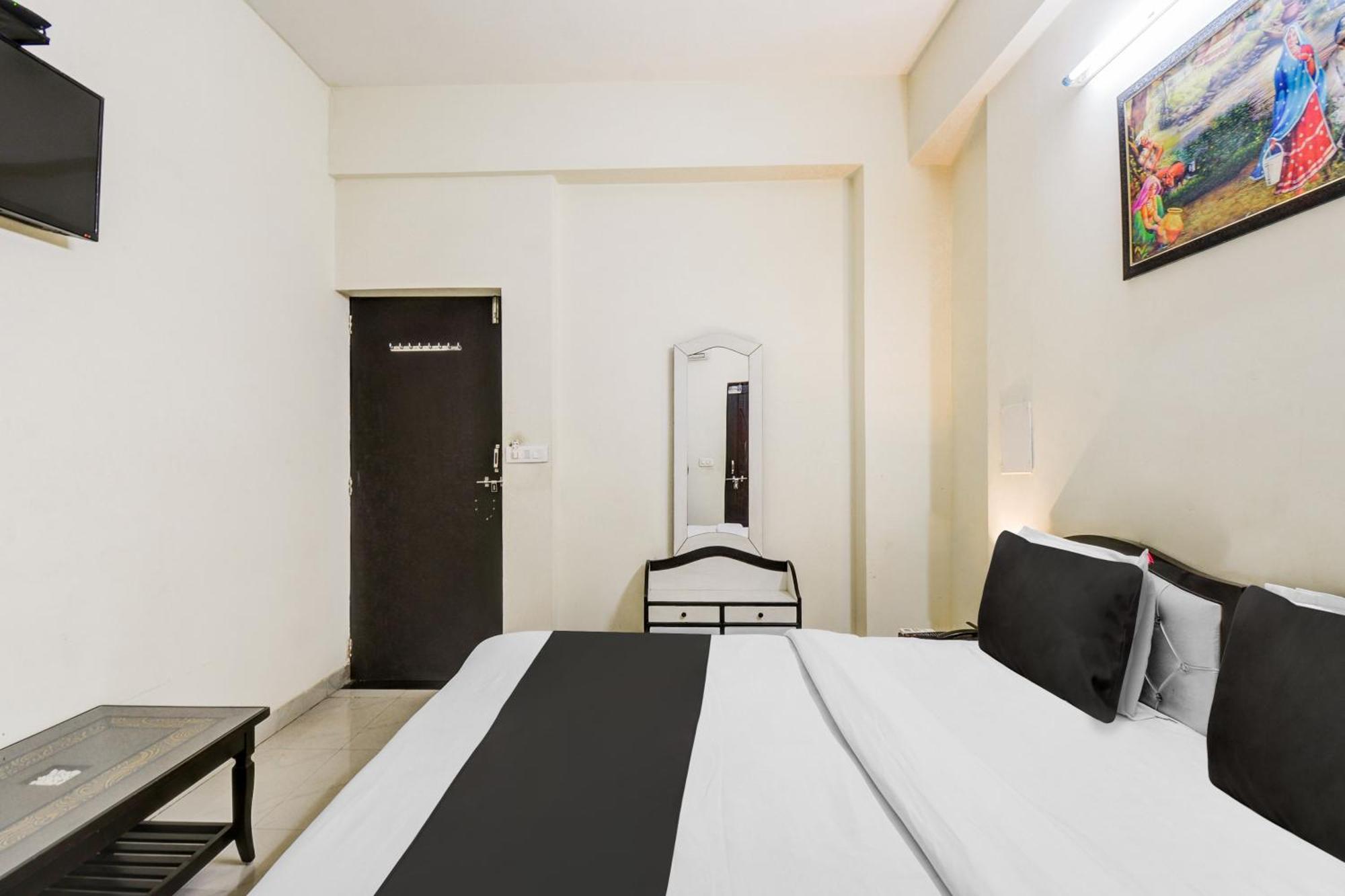 Hotel O Mahaveer Tower 3*