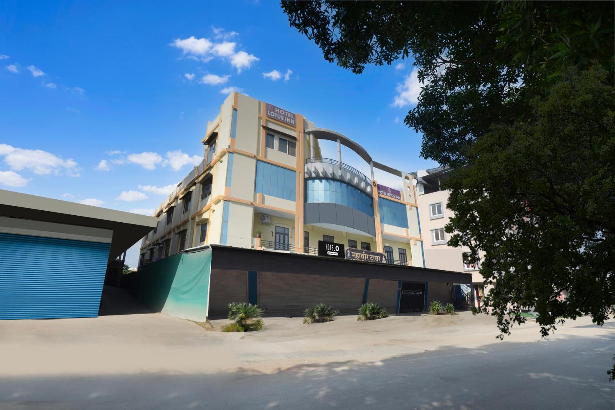O Mahaveer Tower Hotel