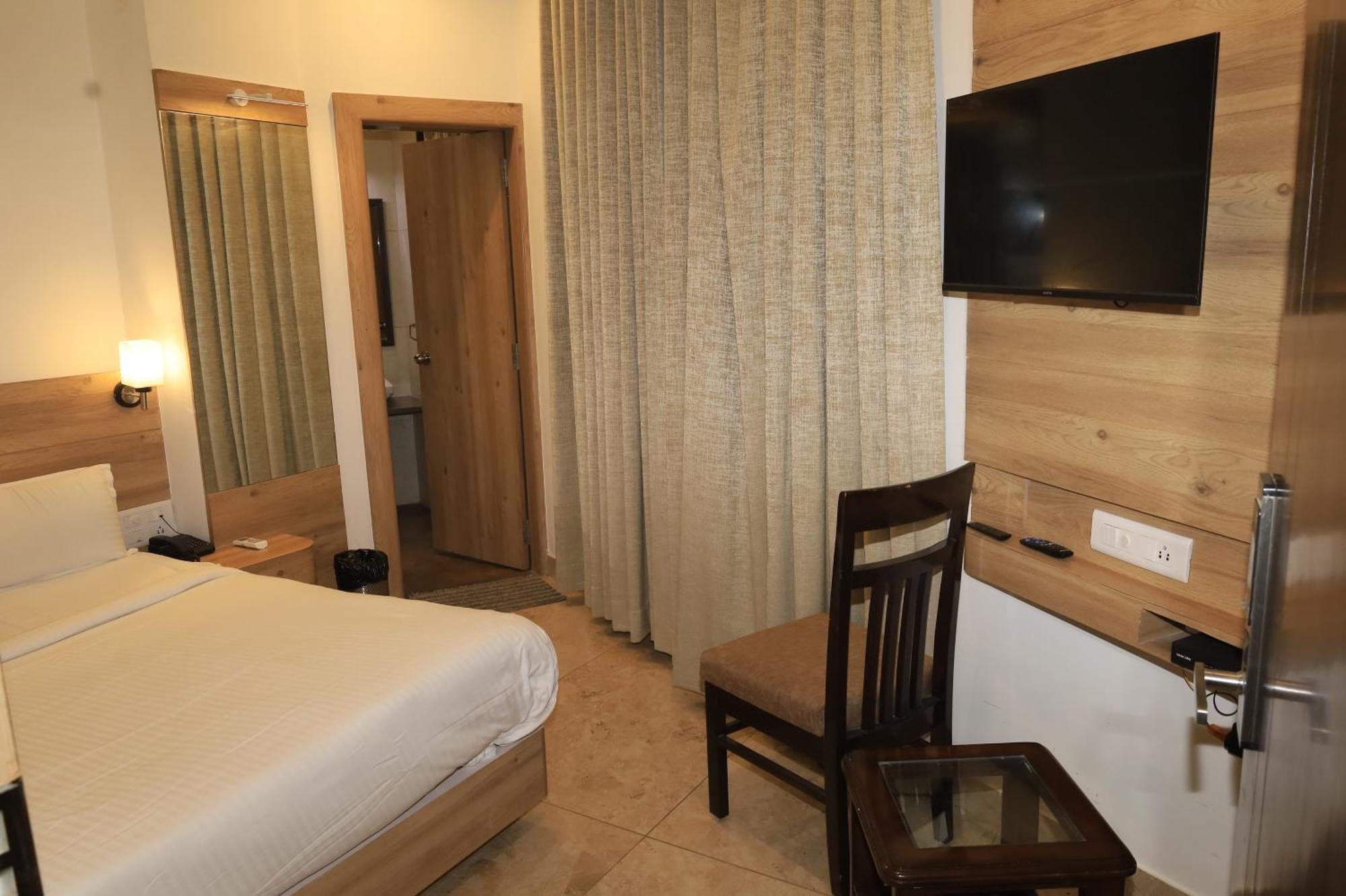 Hotel Hotel Amantran Inn - City Centre 3*