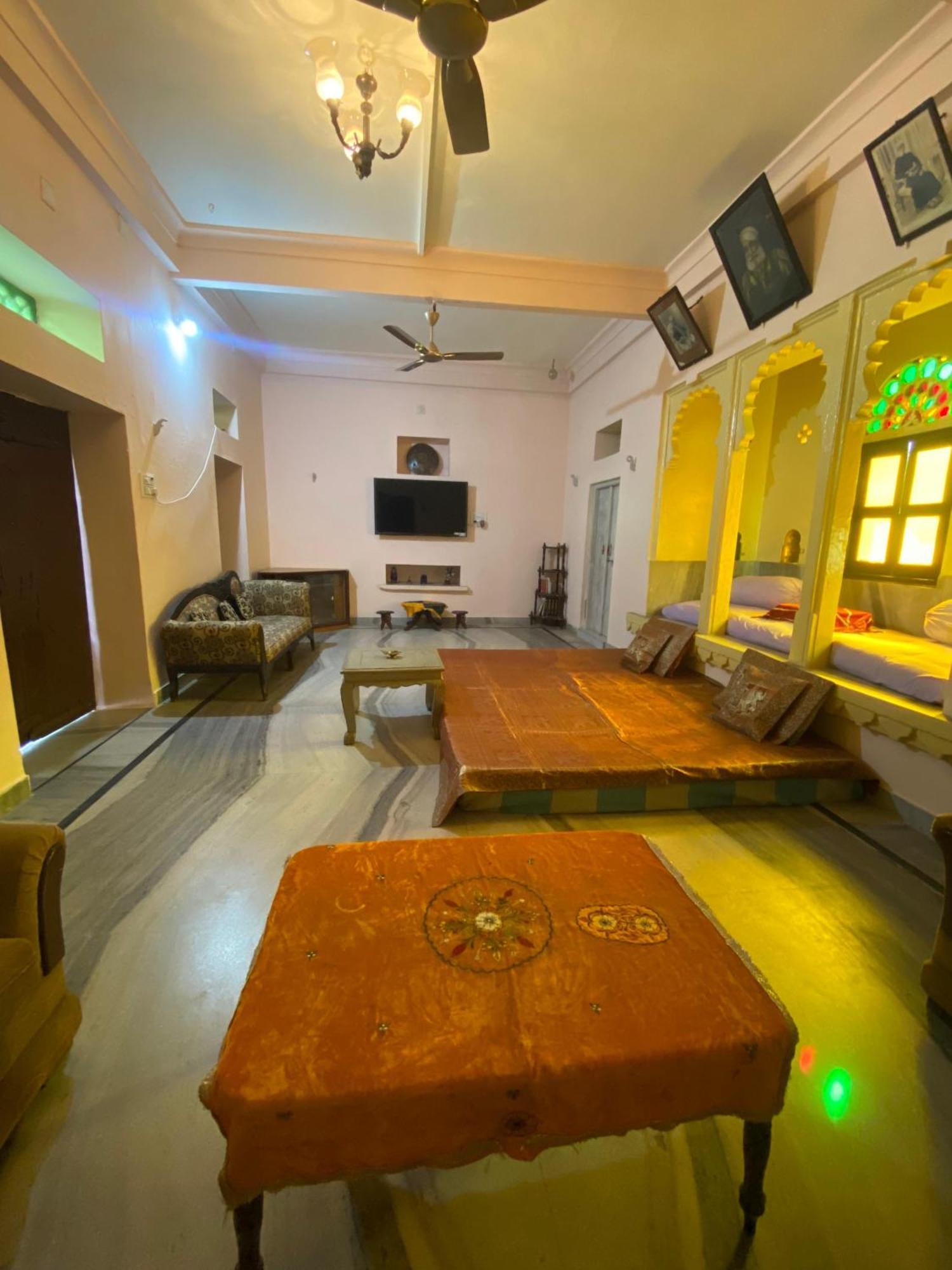 Tana Haveli *