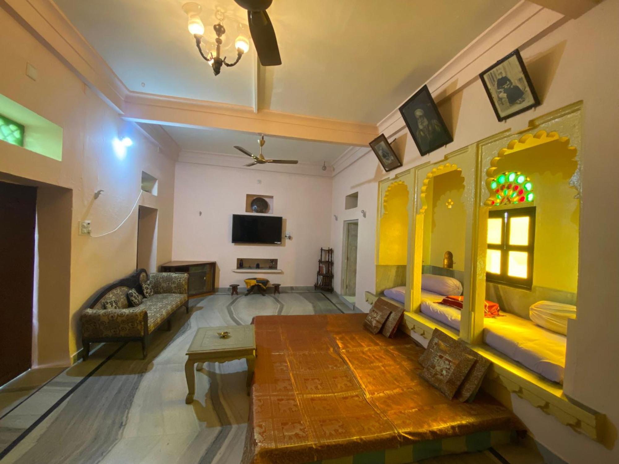 Tana Haveli Guest house