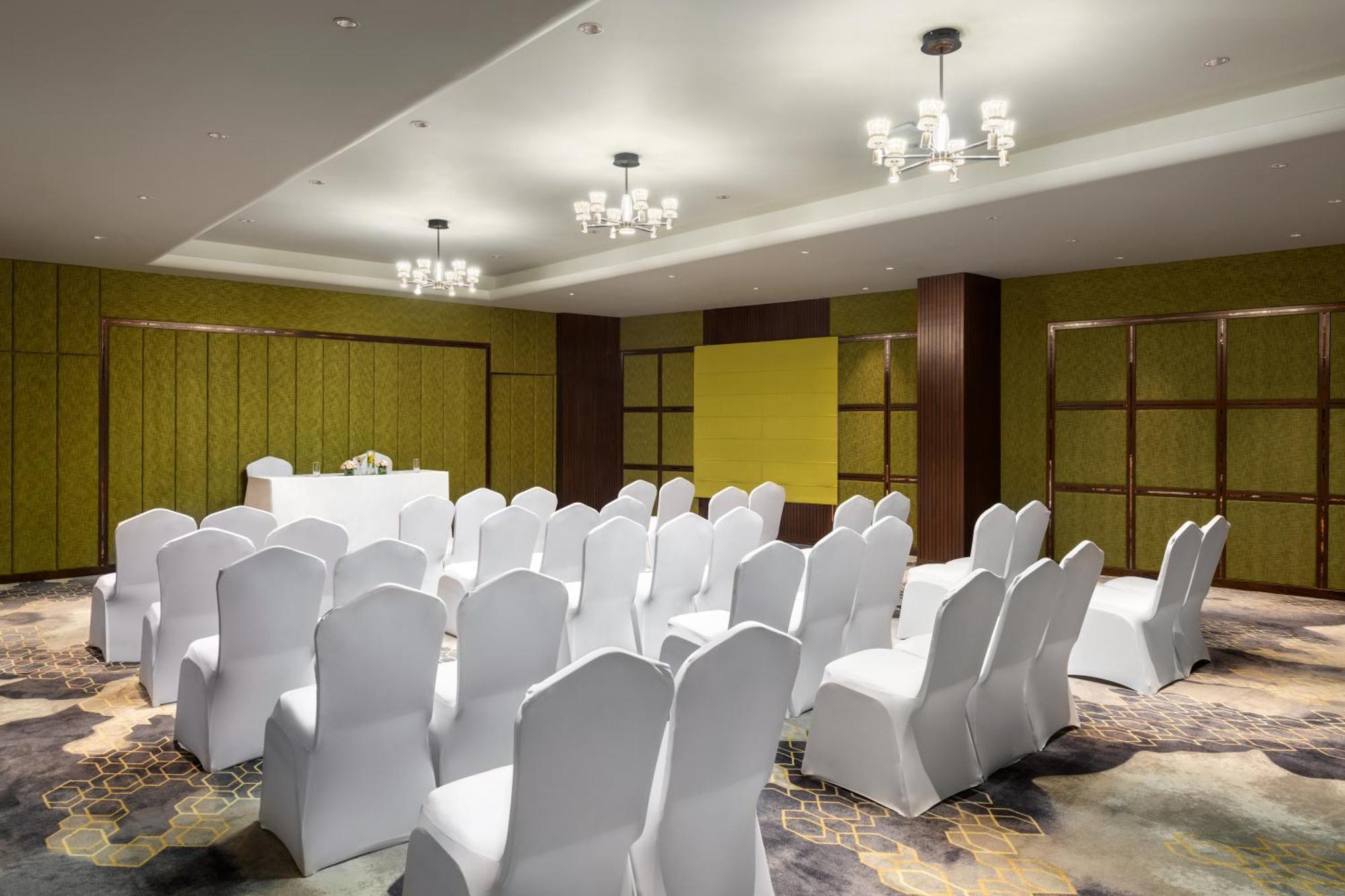 Hotel Ramada Encore By Wyndham Roopnagar *
