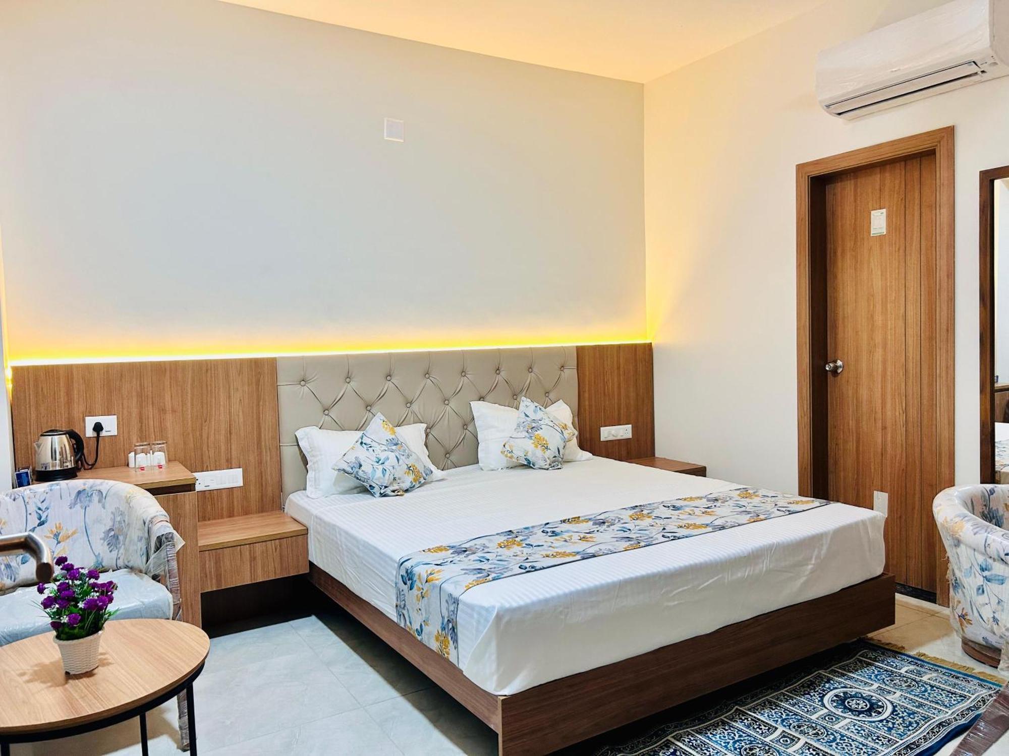 Hotel Patwar By Unity