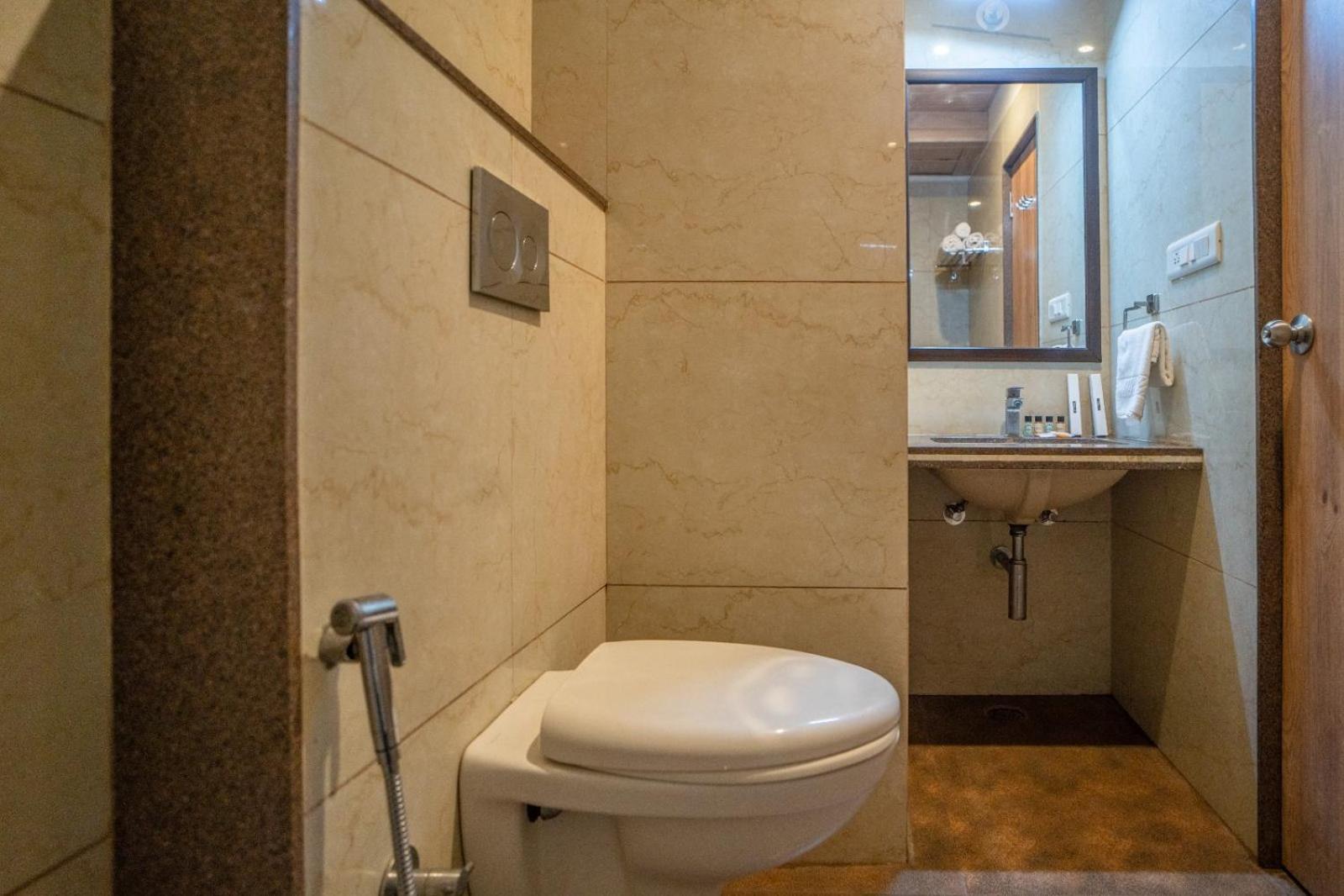 Hotel Amantran Inn - City Centre Hotel 3*
