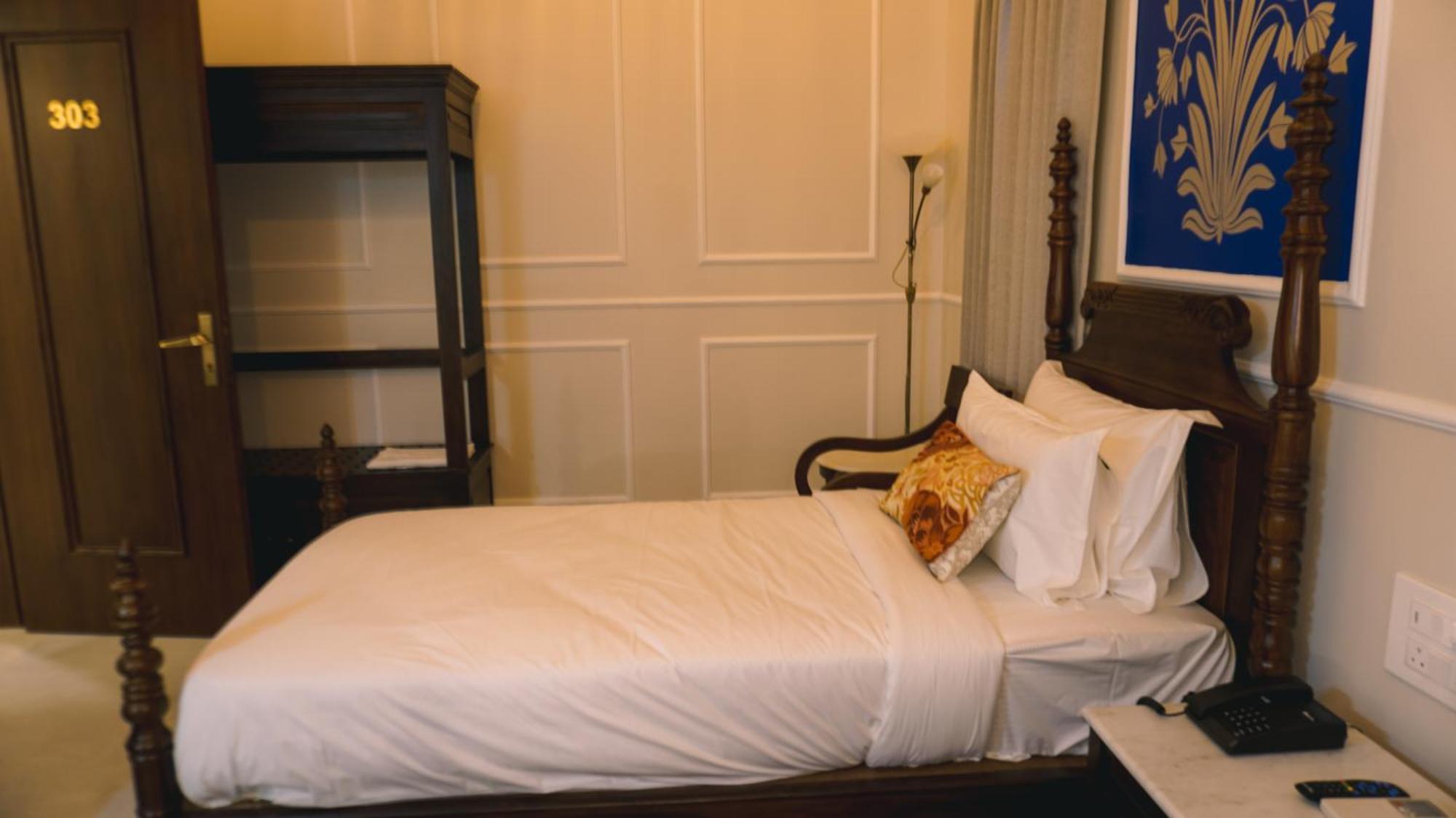 Naren Hotel 4*