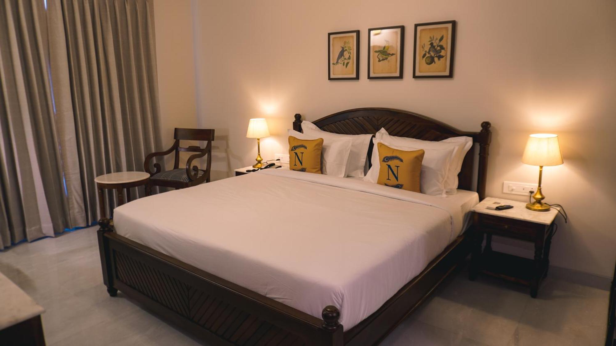 Hotel Naren 4*