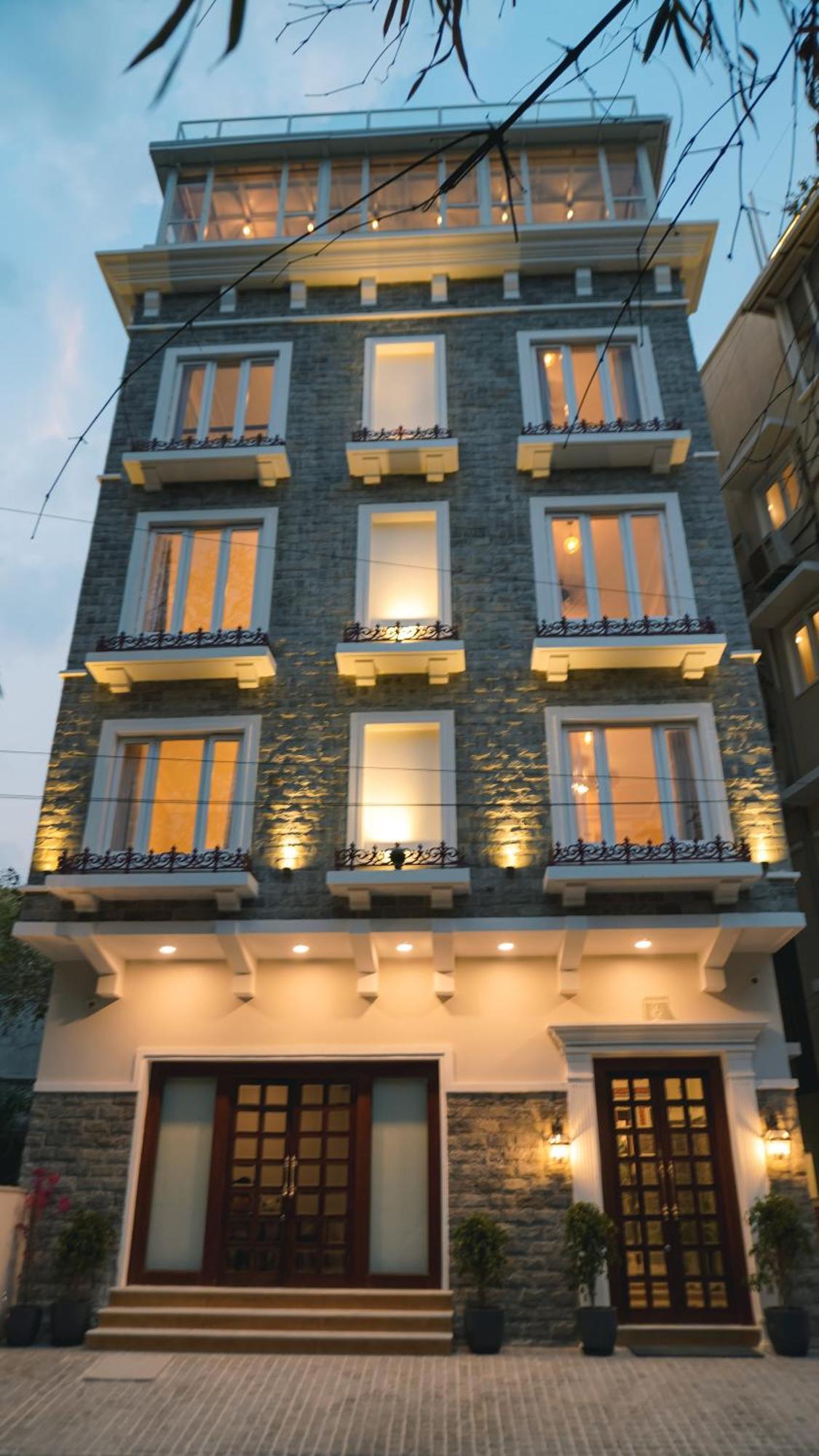 Naren Hotel 4*