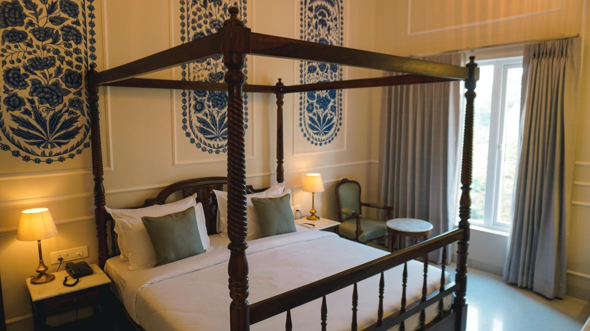 Naren Hotel 4*