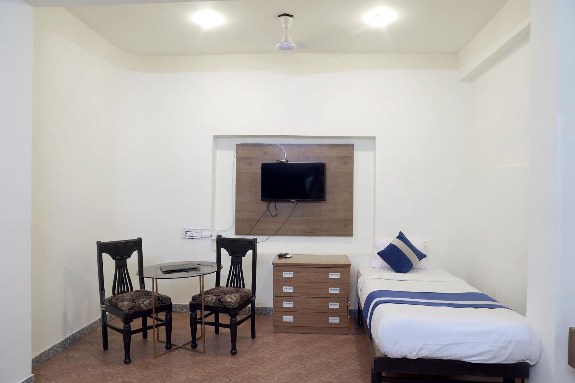 Tree Of Heaven Hotel