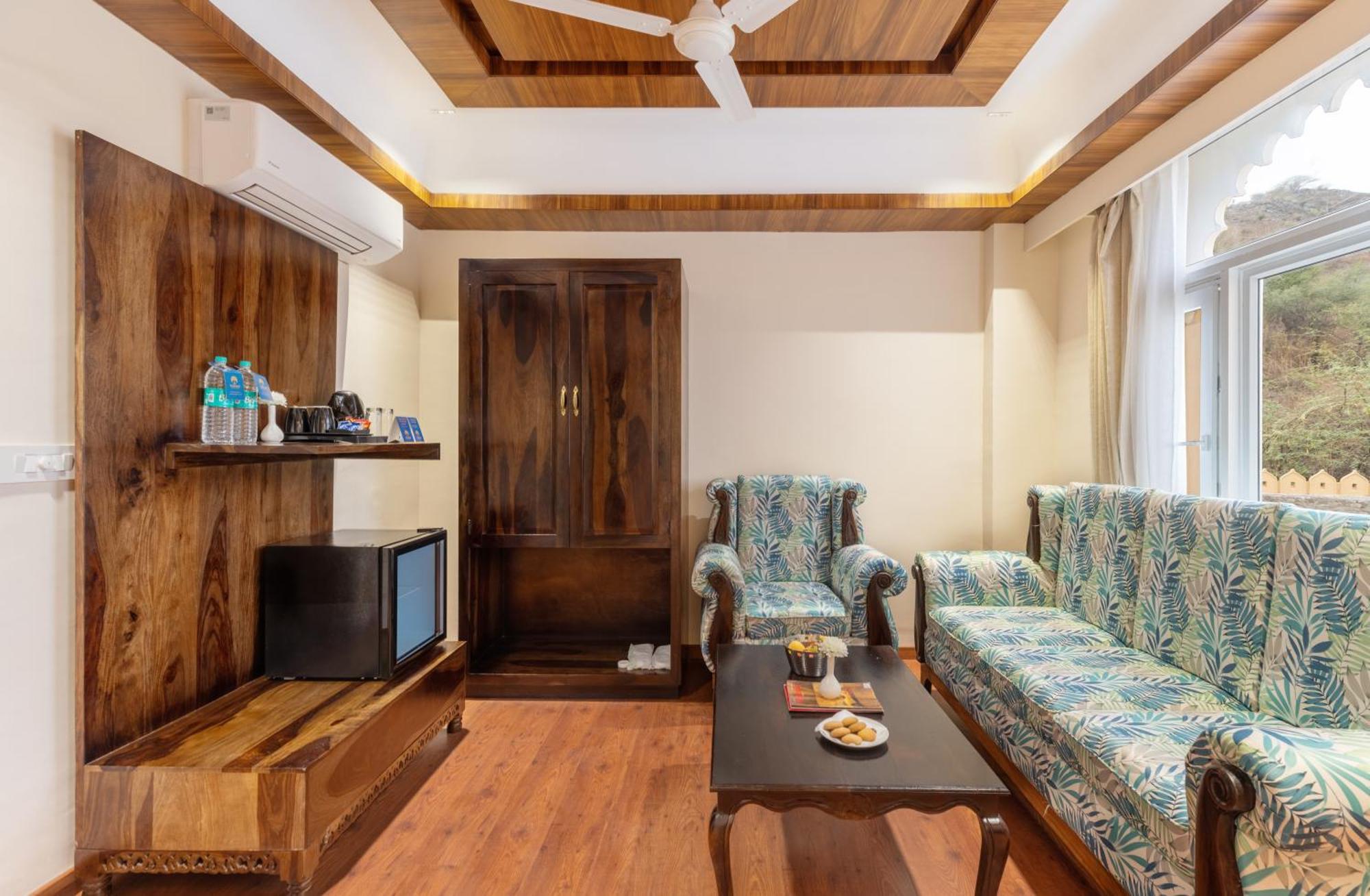 Turban Roopgarh And Spa, Hotel