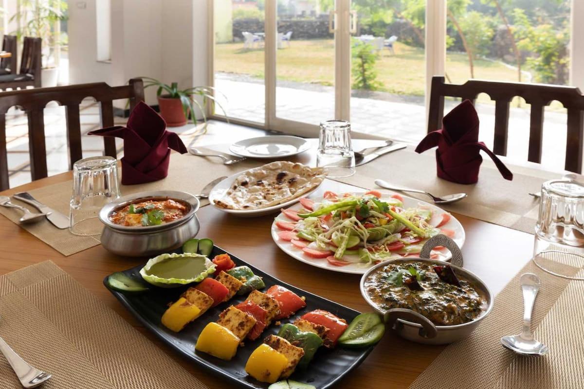 Hotel Jag Aravali Udaipur- Experience Nature Away From Hustle 4*