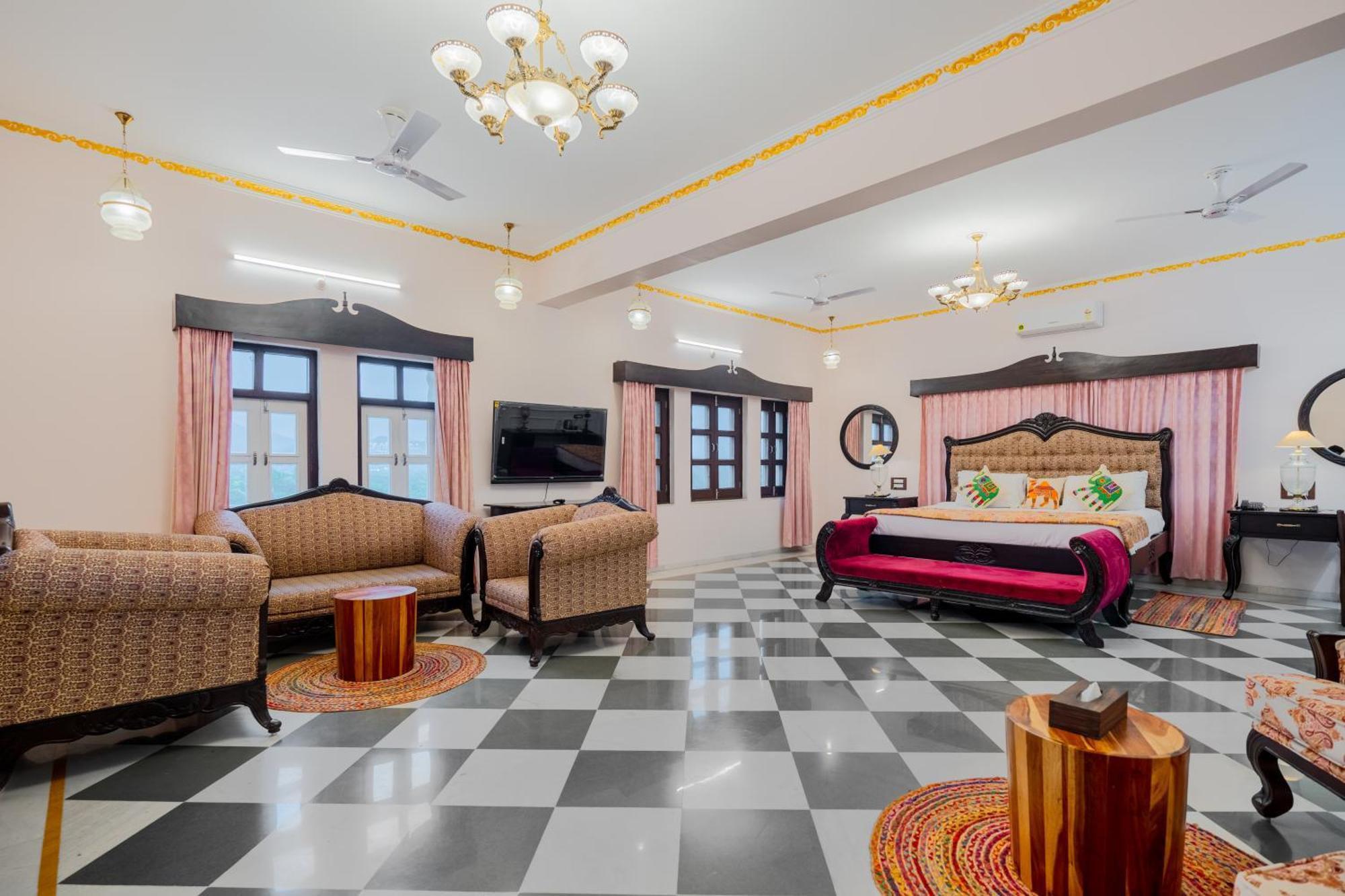 Resort Amaatra Udaipur