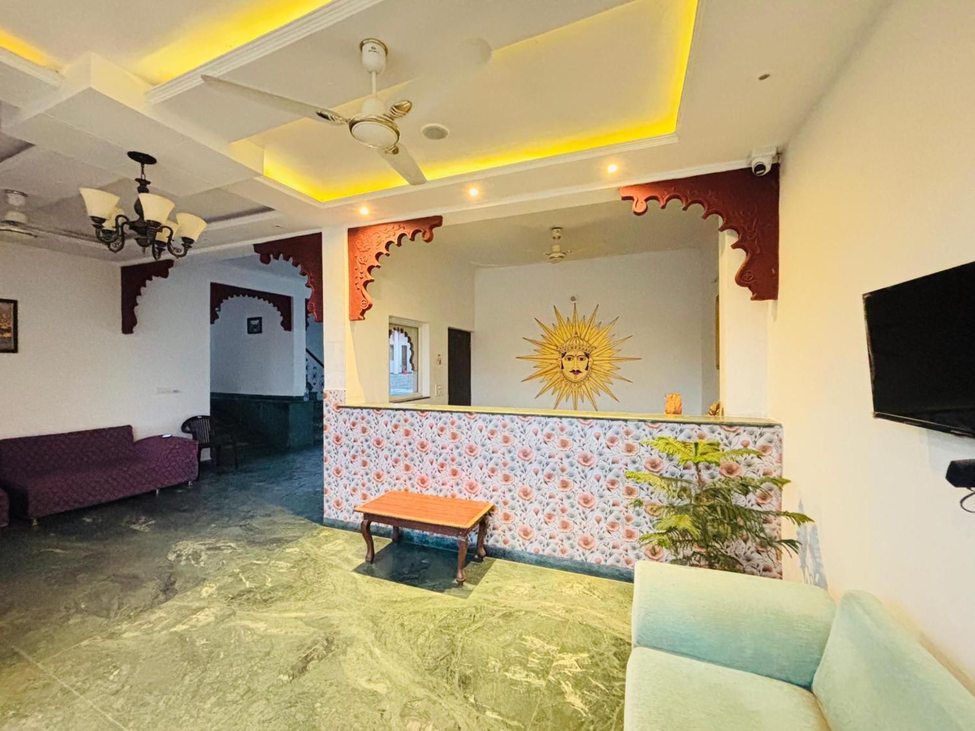 Resort The Rohisa Bagh *