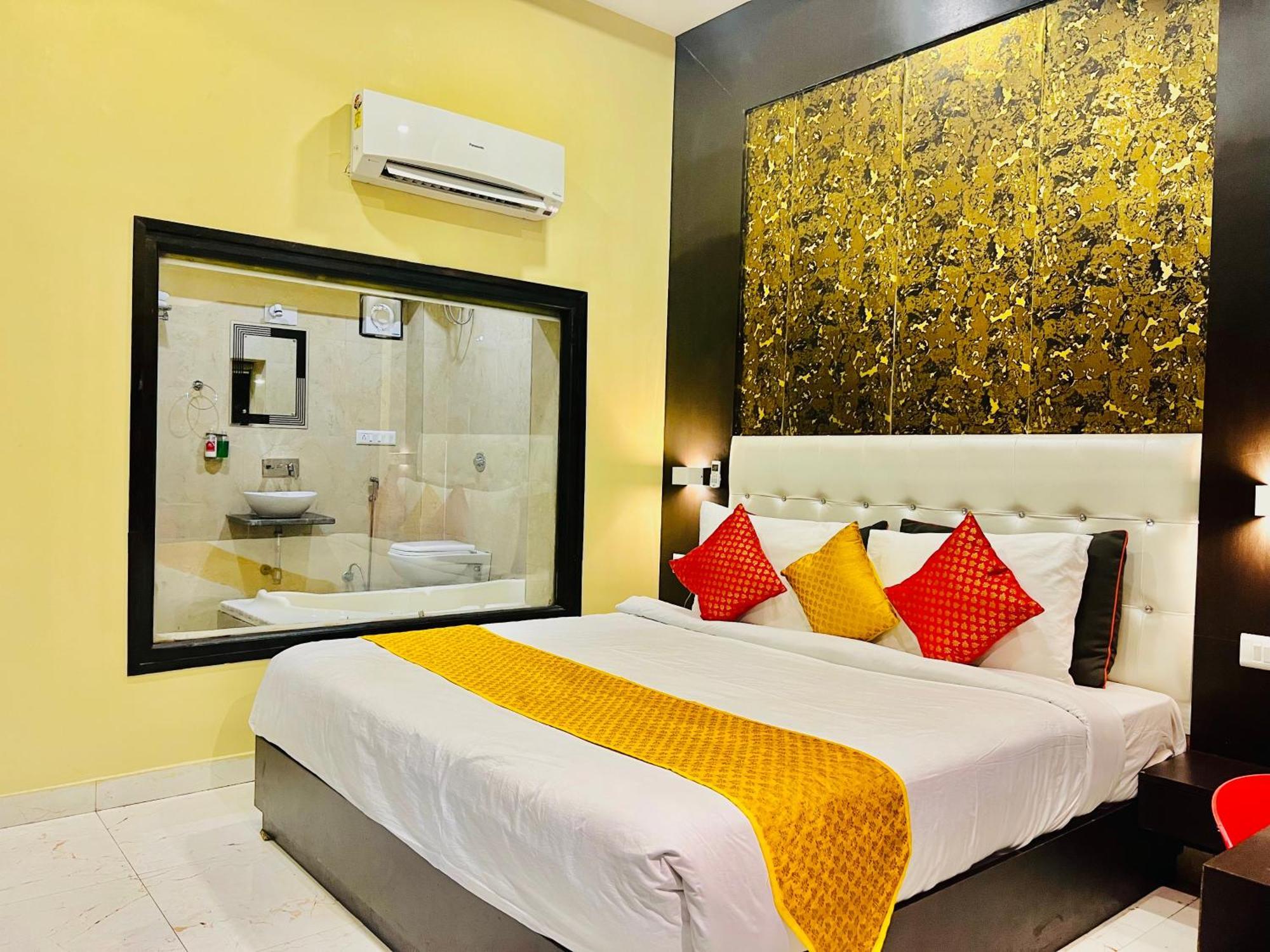 Hotel The Grand Bhagwat Centre