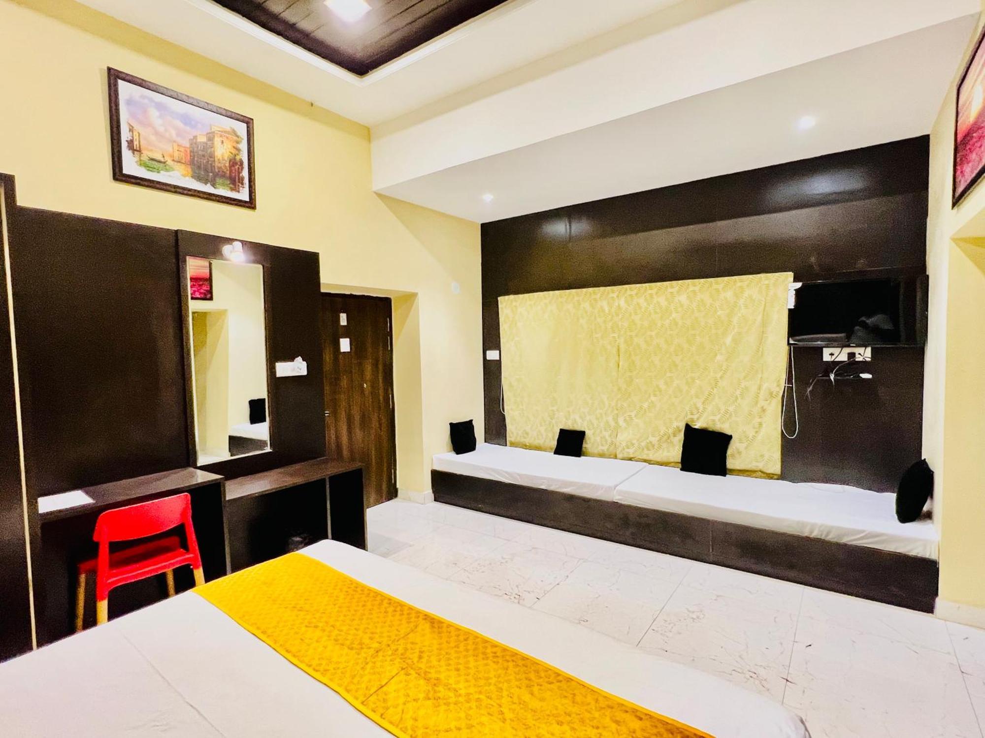 The Grand Bhagwat Centre Hotel Udaipur