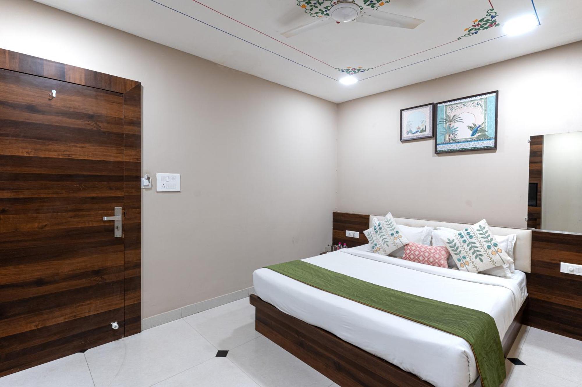 Rawla - A Unit Of Rawla Ratanpur Hotel 3*