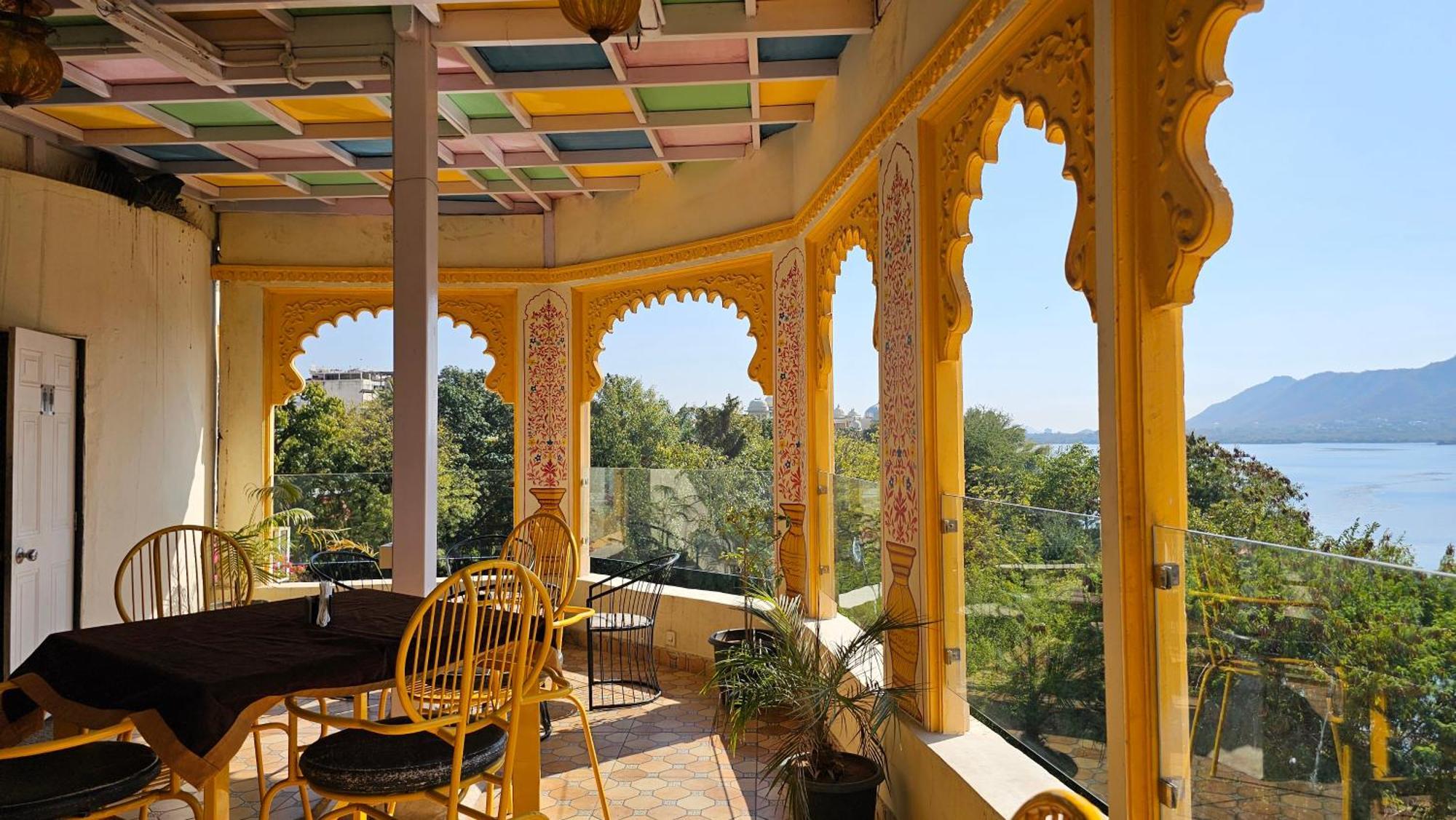 Hotel Asra Heritage With Rooftop And Swimming Pool