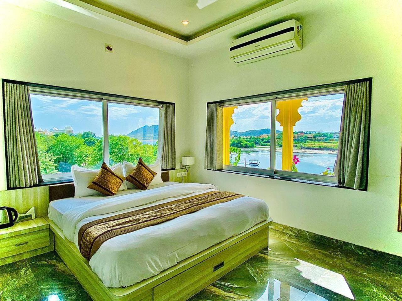 Hotel Asra Heritage With Rooftop And Swimming Pool 3*