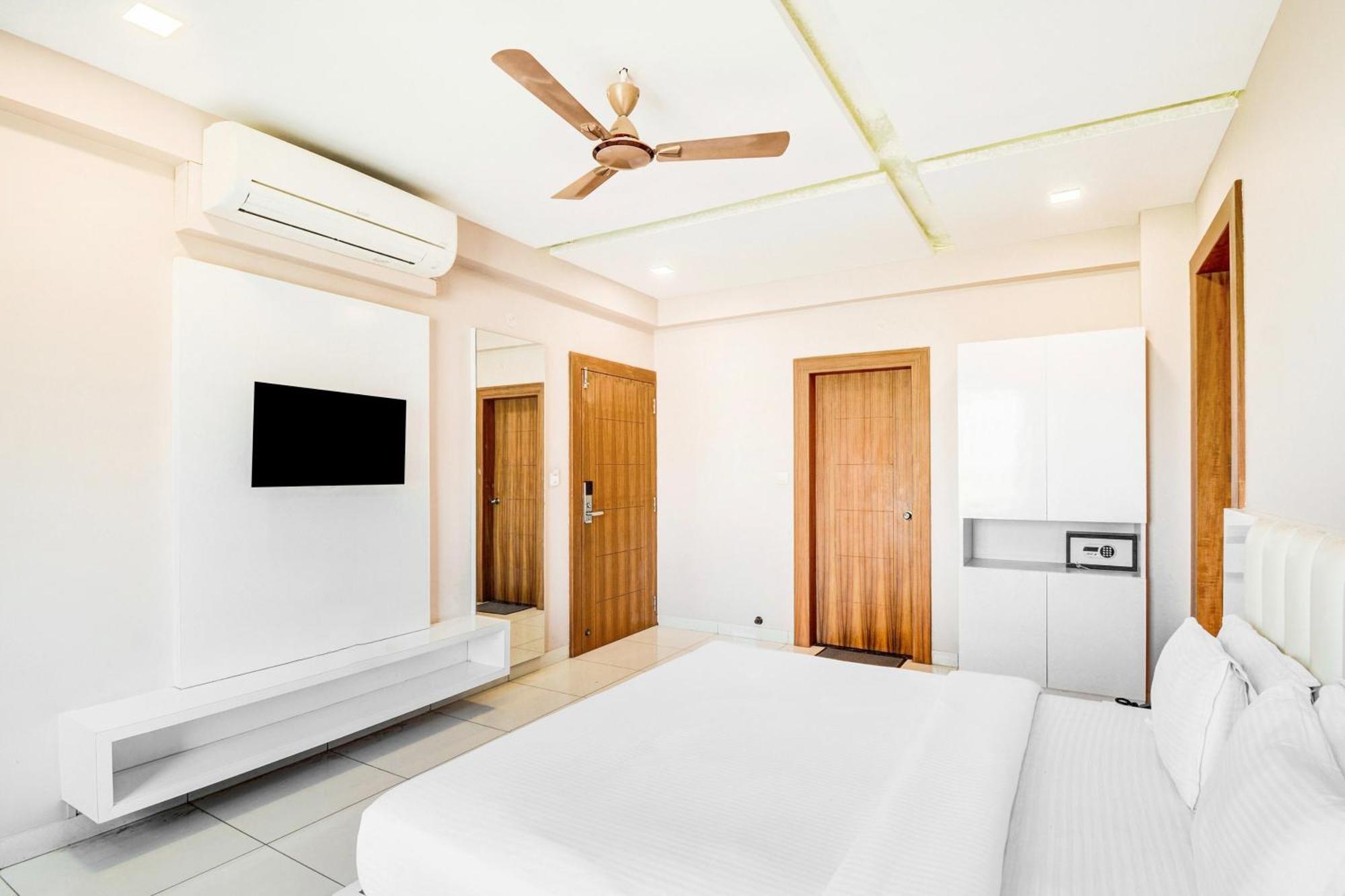 Hotel Palette Goverdhan Formerly The White Fresco 3*