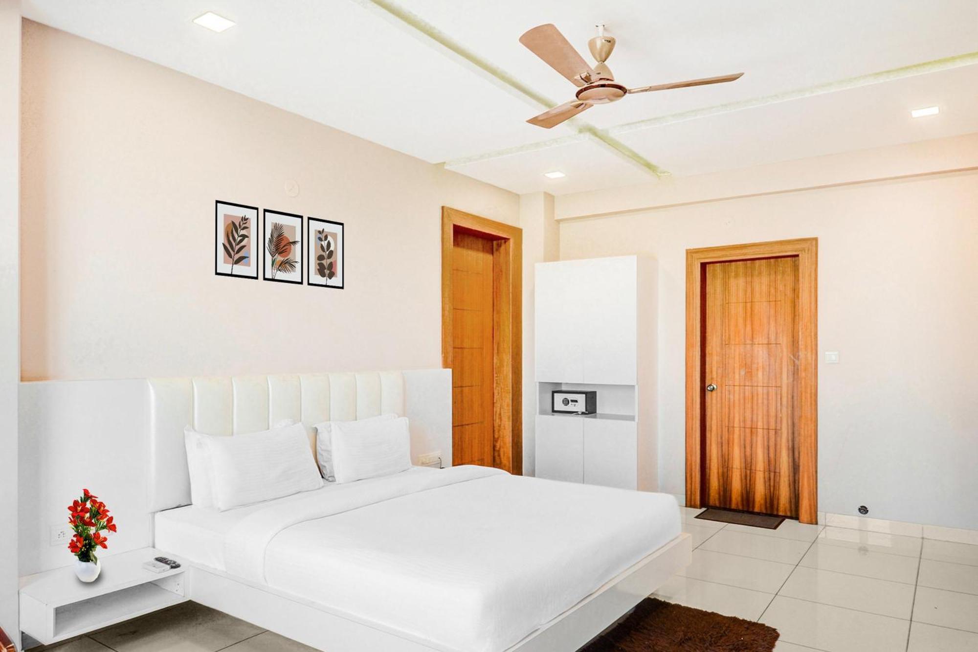 Palette Goverdhan Formerly The White Fresco Hotel 3*