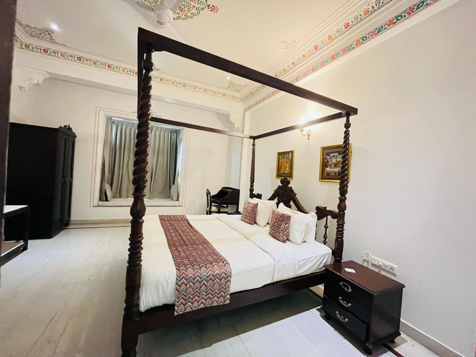 Hotel Boheda Palace Medi Pe Cafe & Restaurant View 4*