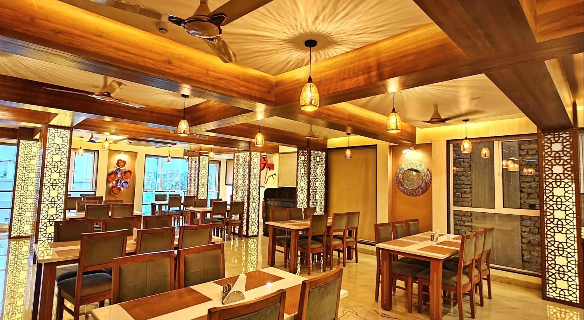 Opulence - 500 Meters From Railway Station Hotel Udaipur