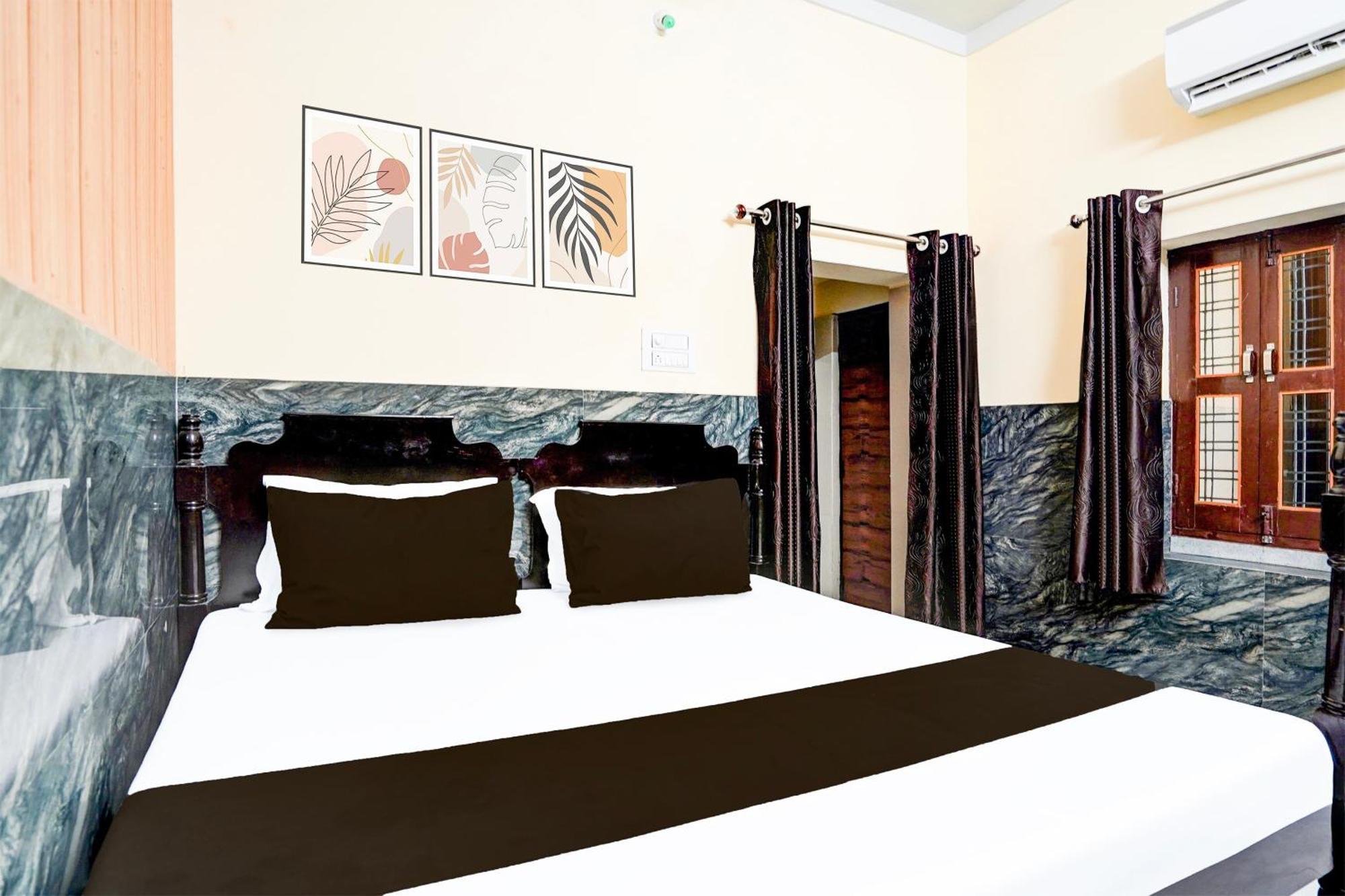 Hotel O Bhanwar
