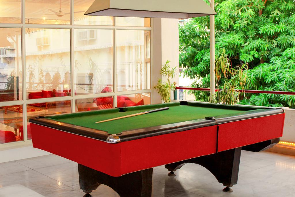 Hotel Devraj Niwas On Pichola