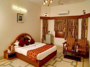 Hotel Oriental Palace Udaipur