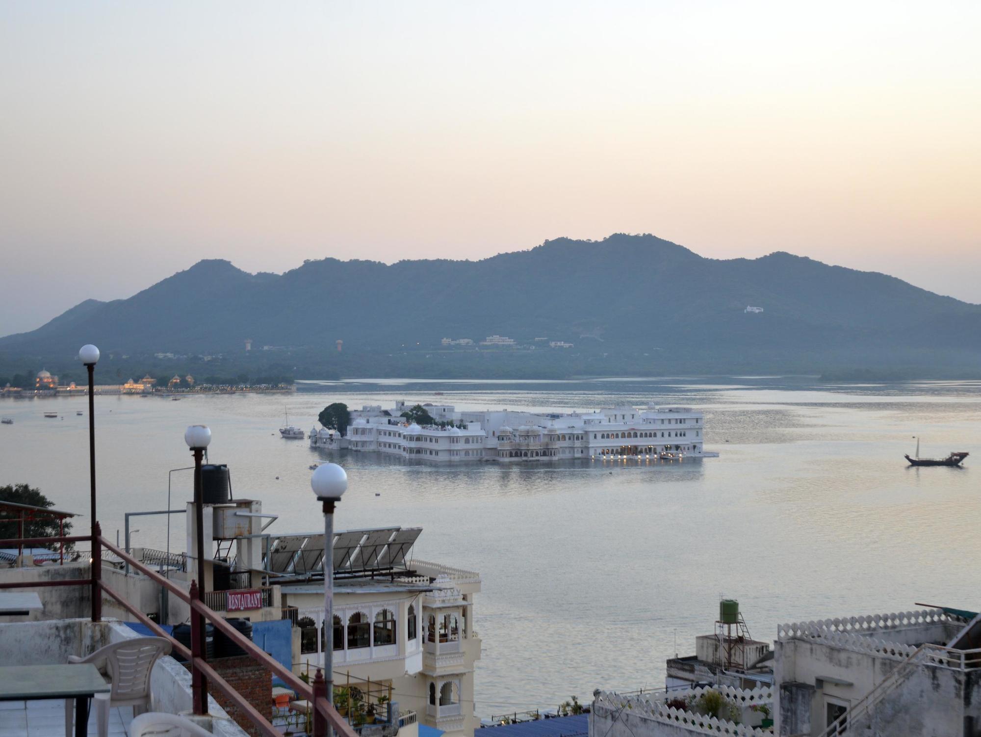 The View Hotel- On Pichola Hotel Udaipur