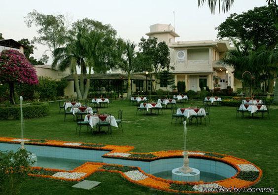 Shikarbadi - By The Heritage By Hrh Group Of 3*