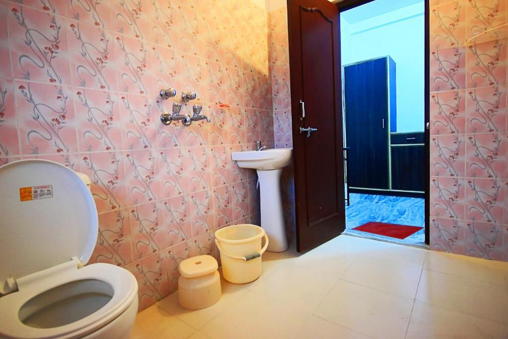 Devi Palace Hotel 3*