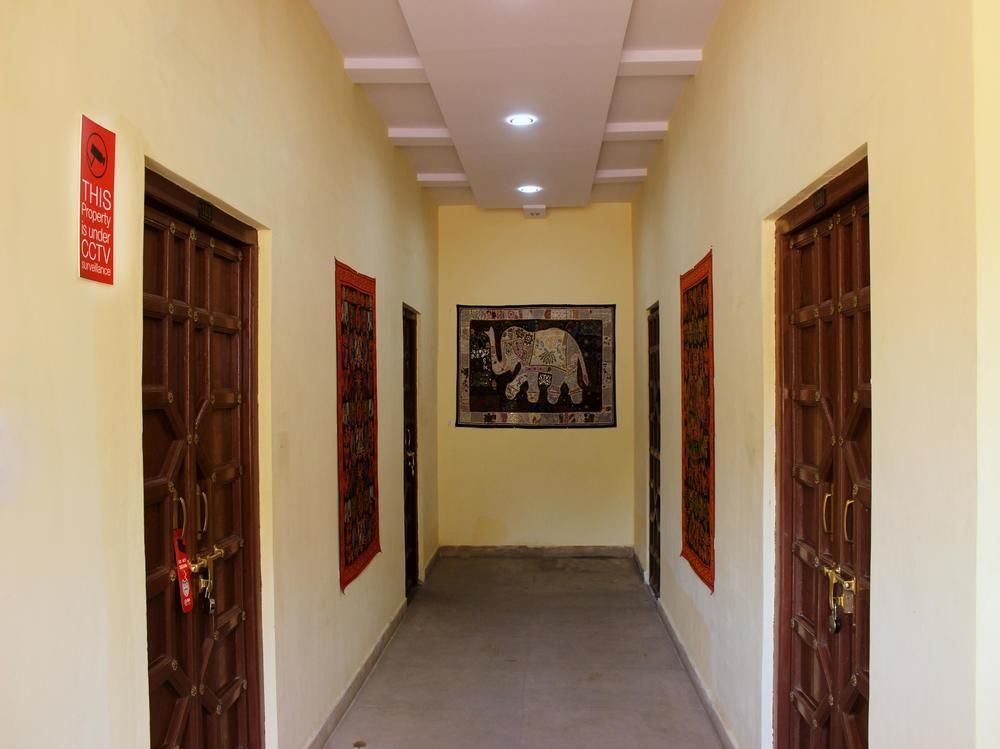Oyo Flagship 2421 Hotel The Ishani