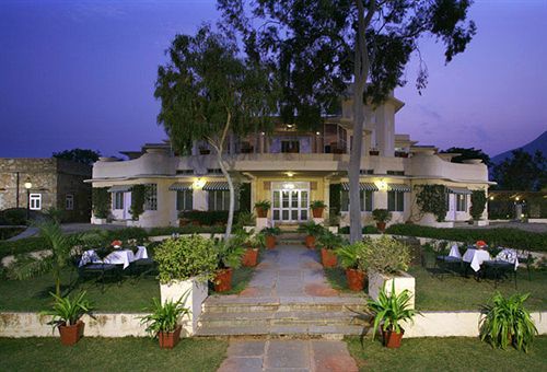 Shikarbadi - By The Heritage By Hrh Group Of 3*
