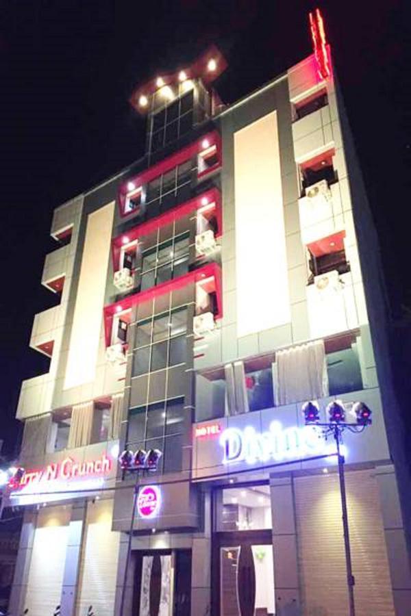 Divine Hotel