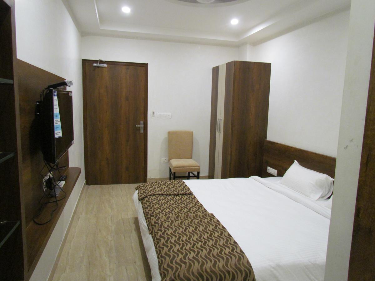 Divine Hotel 2*