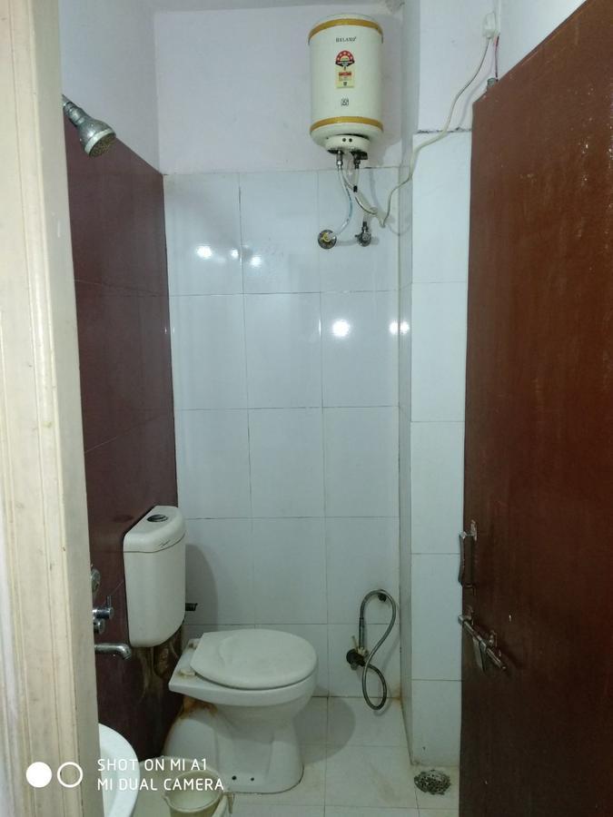 Surbhi Palace 2*