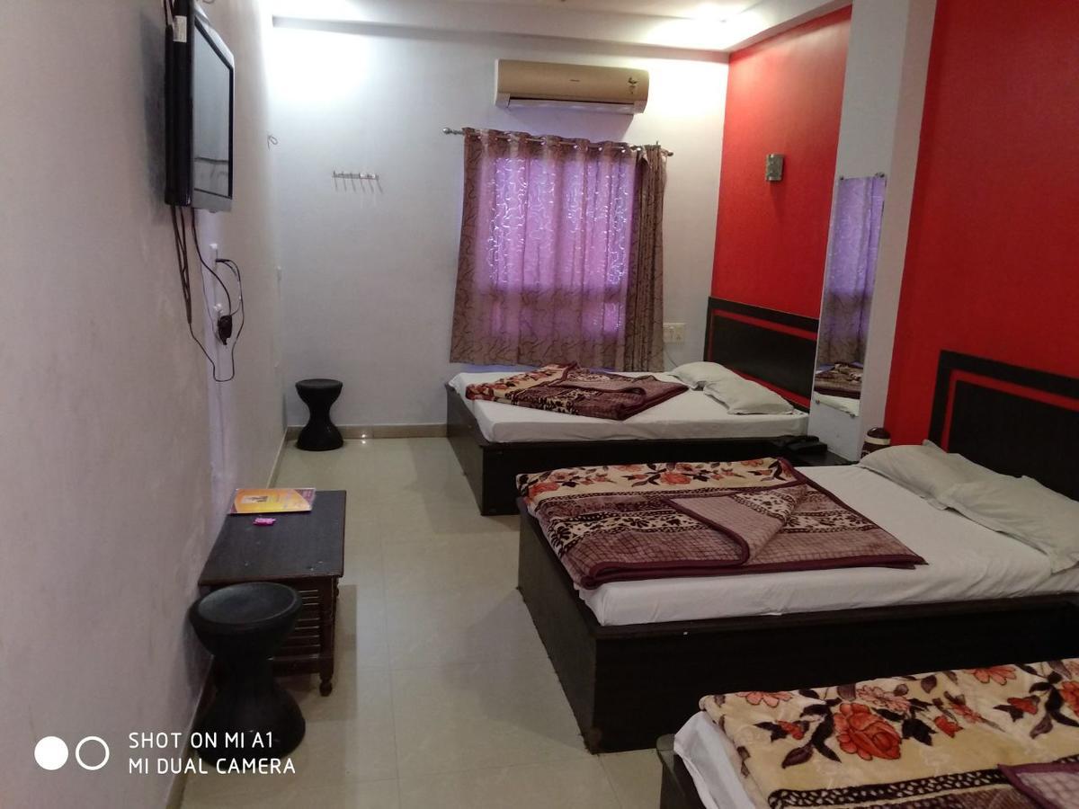 Surbhi Palace Hotel