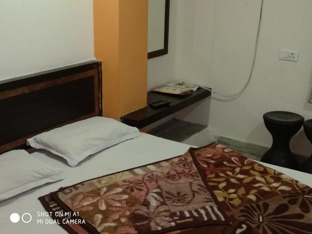 Surbhi Palace Hotel