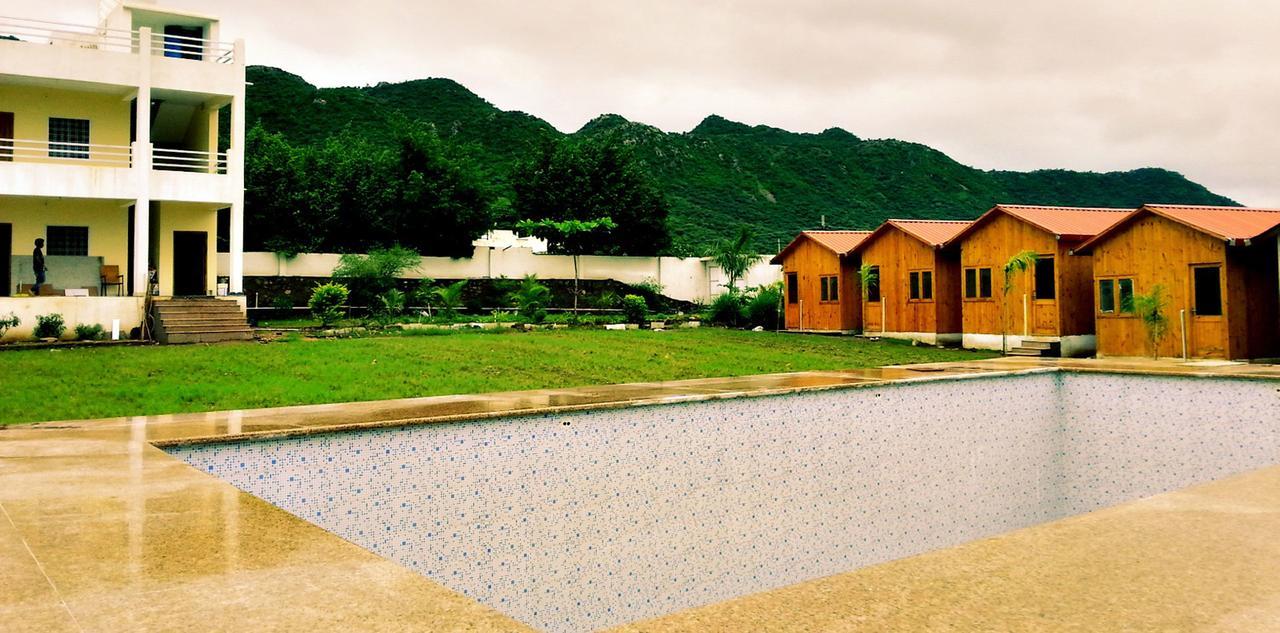 The Rustic Pines Resort