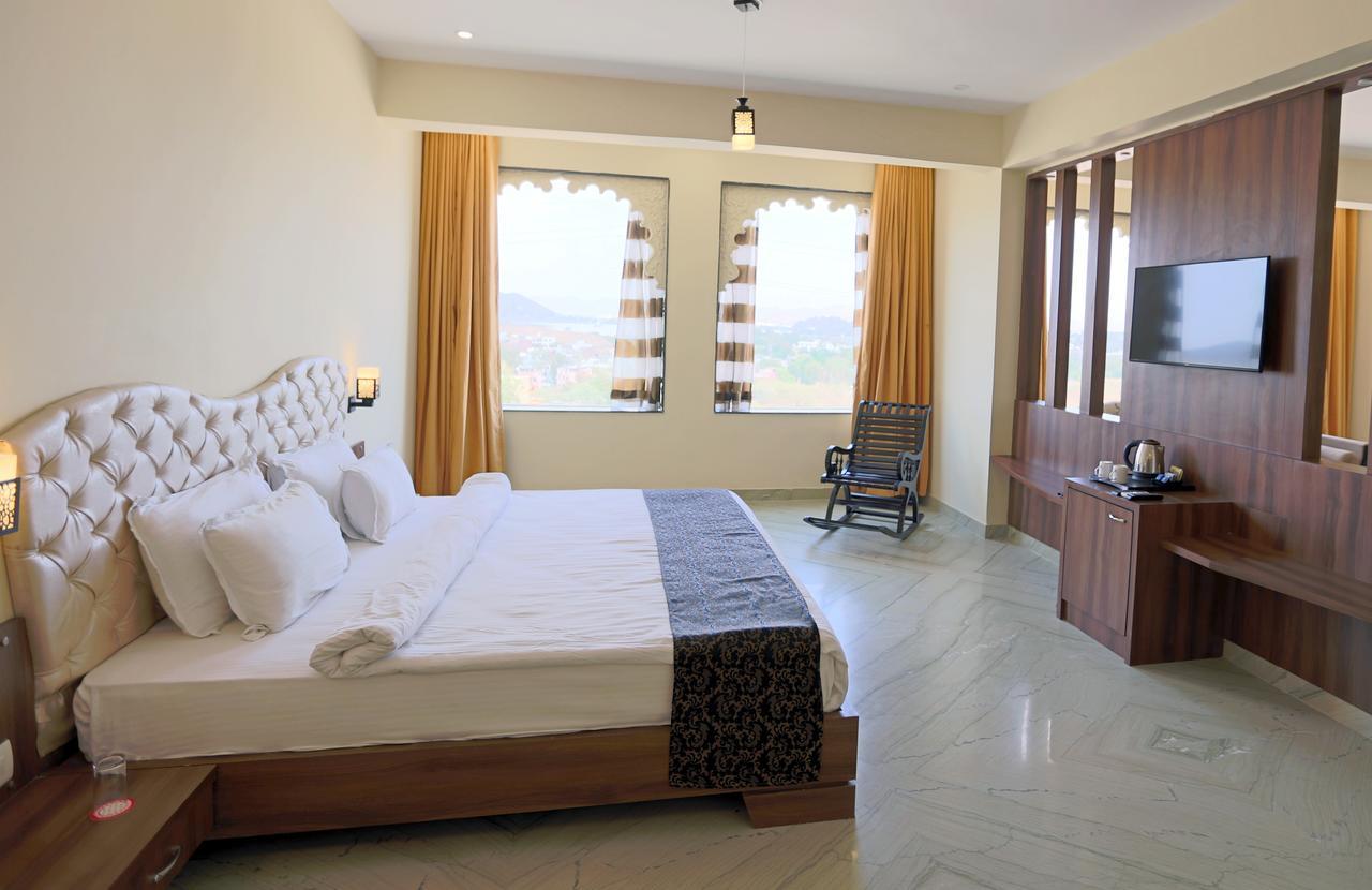 Hotel Regenta Mewargarh, Near Biological Park