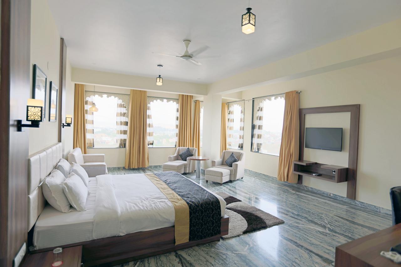 Regenta Mewargarh, Near Biological Park
